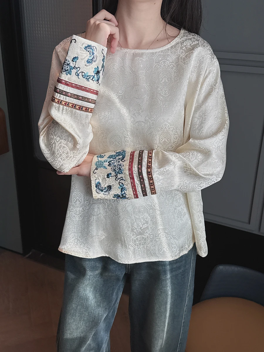Ретро-китайская свободная блузка с вышивкой и пэчворком, с круглым вырезом, длинными рукавами, дышащая, приятная к телу, весенняя, женская
Ретро-китайская свободная блузка с вышивкой и пэчворком, с круглым вырезом, длинными рукавами, дышащая, приятная к телу, весенняя, женская