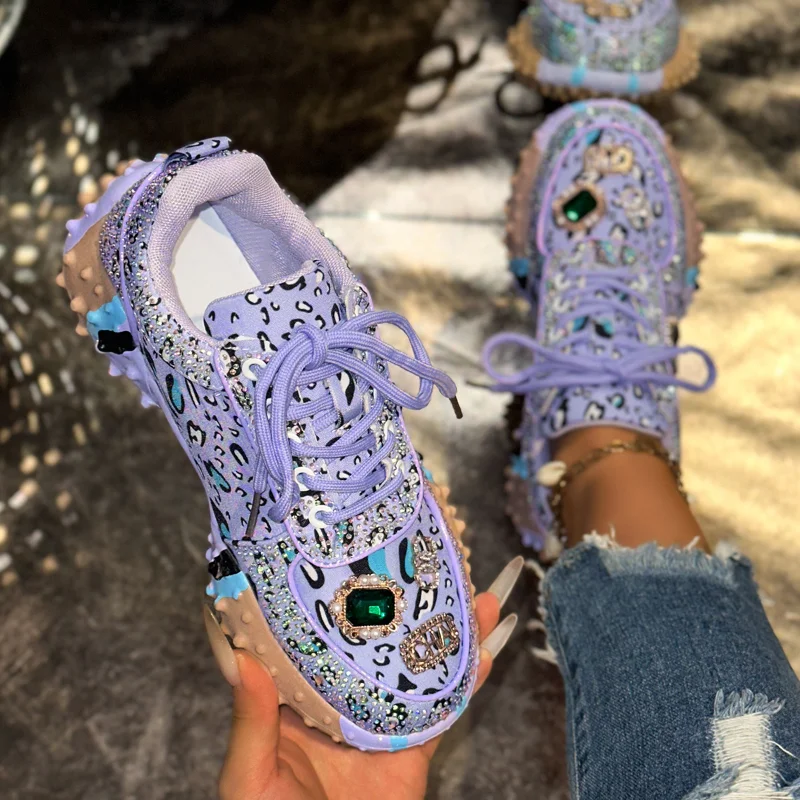 Women's Jeans Luxury Shoes Rhinestone Casual Shoes Metal Decoration Outdoor Platform Running Shoes Designer Female Sneakers
Women's Jeans Luxury Shoes Rhinestone Casual Shoes Metal Decoration Outdoor Platform Running Shoes Designer Female Sneakers