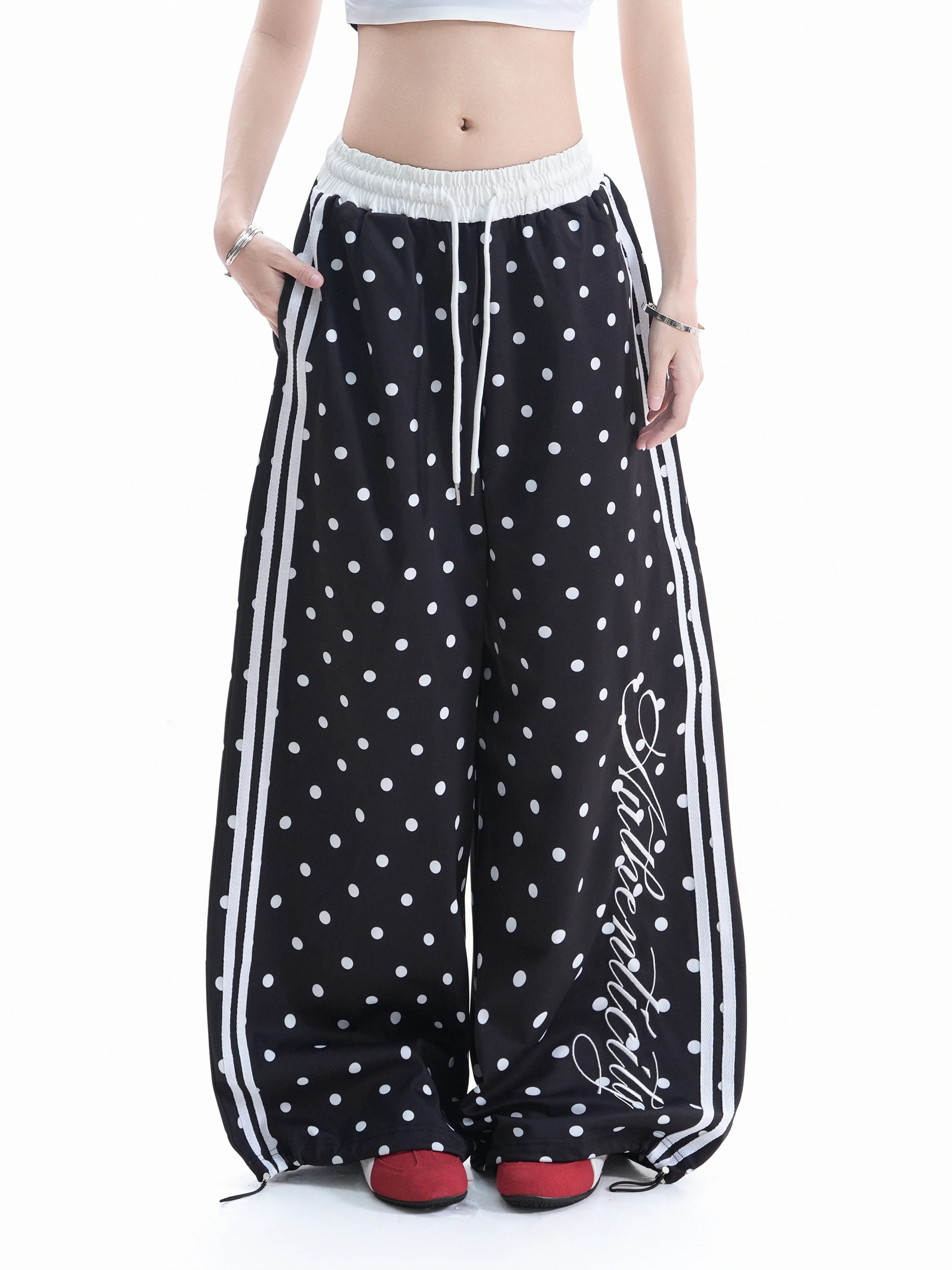 American Retro Polka Dot Striped Letter Wide Leg Pants Women's Color Block Hot Girl Street Style Casual Pants Loose Fit
American Retro Polka Dot Striped Letter Wide Leg Pants Women's Color Block Hot Girl Street Style Casual Pants Loose Fit