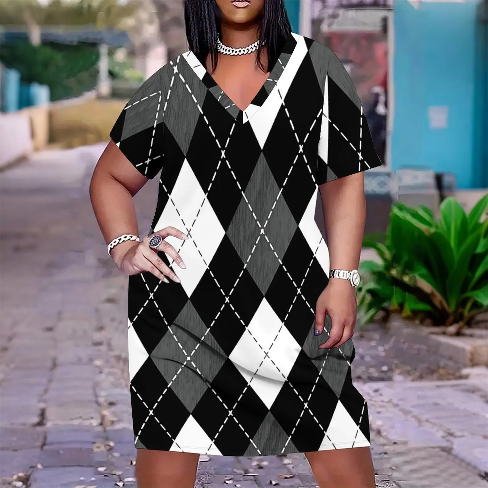 Plus Size V-neck Mini Skirt Retro Printed Short Sleeved Skirt Daily Street Wear Women's Sexy Slim Skirt Summer Ladies Dress
Plus Size V-neck Mini Skirt Retro Printed Short Sleeved Skirt Daily Street Wear Women's Sexy Slim Skirt Summer Ladies Dress