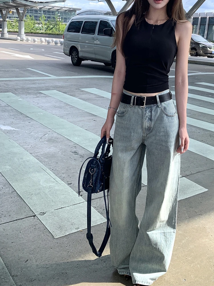 Retro Distressed Wide Leg Denim Pants And Crop Top Set for Women Casual Wear High Waist Length Pants Short Sleeve Top
Retro Distressed Wide Leg Denim Pants And Crop Top Set for Women Casual Wear High Waist Length Pants Short Sleeve Top