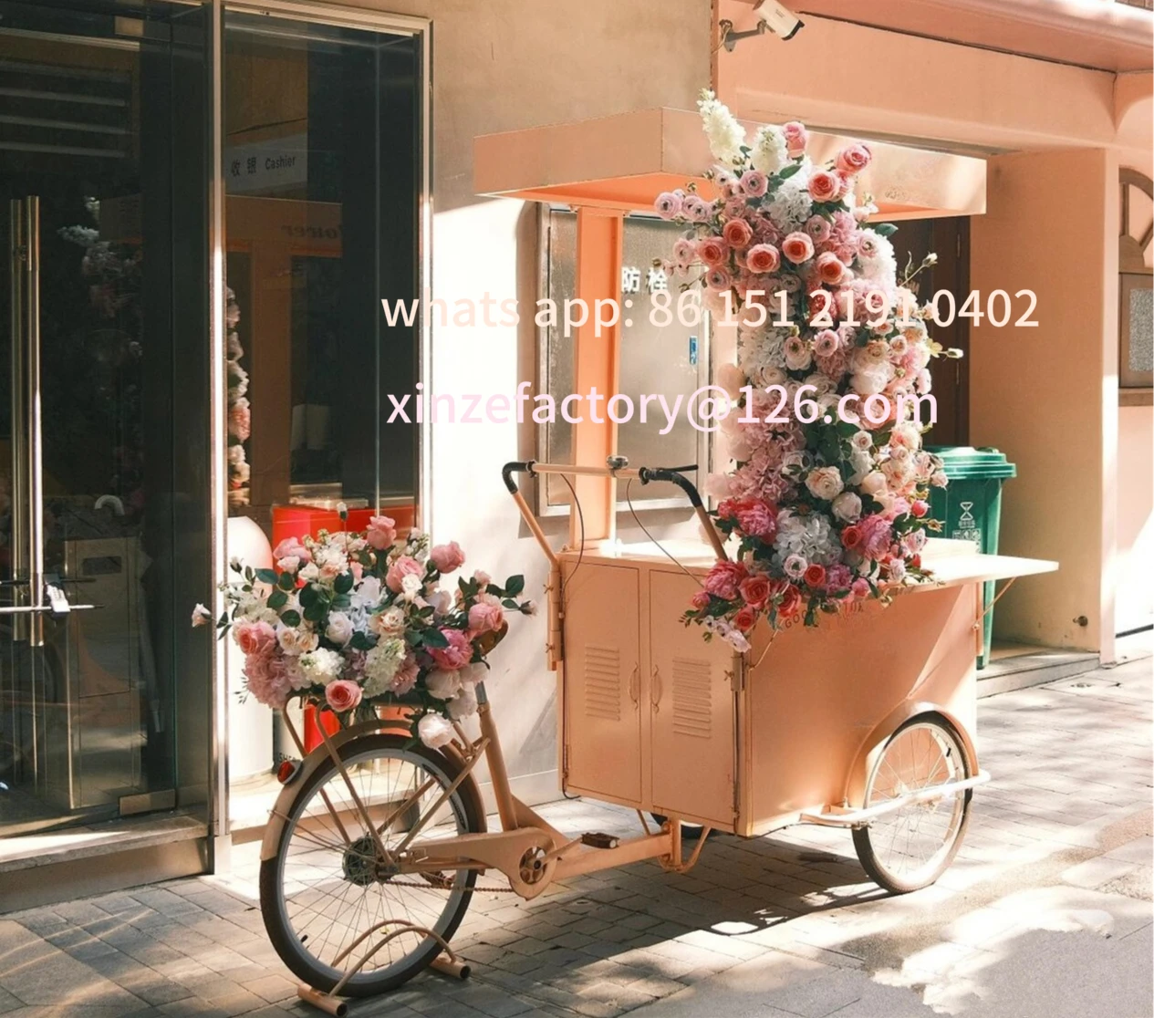 Настраиваемая раскладка будки, трехколесный поплавок, украшение для входа в магазин
Настраиваемая раскладка будки, трехколесный поплавок, украшение для входа в магазин