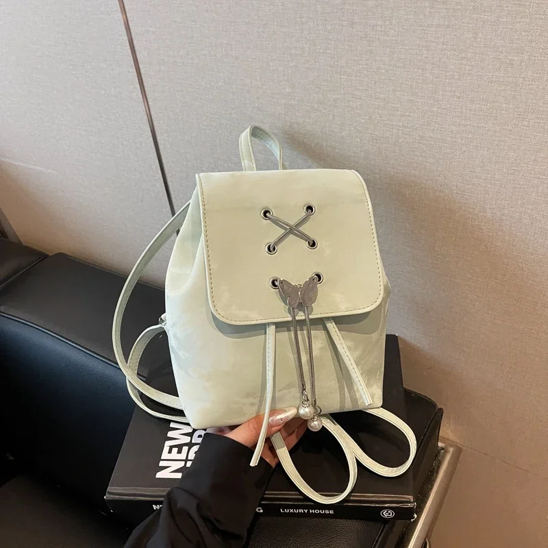 Casual Pu String Hasp Solid Color Large Capacity Backpacks for Women 2025 High Quality Design Durable Portable Sweet School Bags
Casual Pu String Hasp Solid Color Large Capacity Backpacks for Women 2025 High Quality Design Durable Portable Sweet School Bags