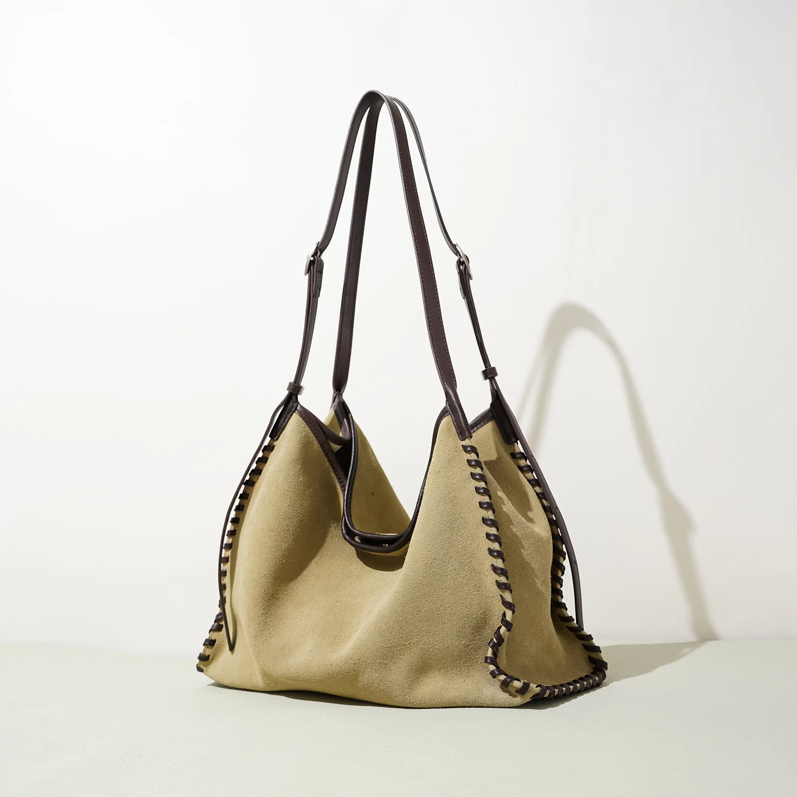 Designer Hobo Bag Large Women Suede Bags Soft Matte Cowhide Leather Shoulder Handbag Roomy Lady Hobos Daily New in Tote Bag 2025
Designer Hobo Bag Large Women Suede Bags Soft Matte Cowhide Leather Shoulder Handbag Roomy Lady Hobos Daily New in Tote Bag 2025