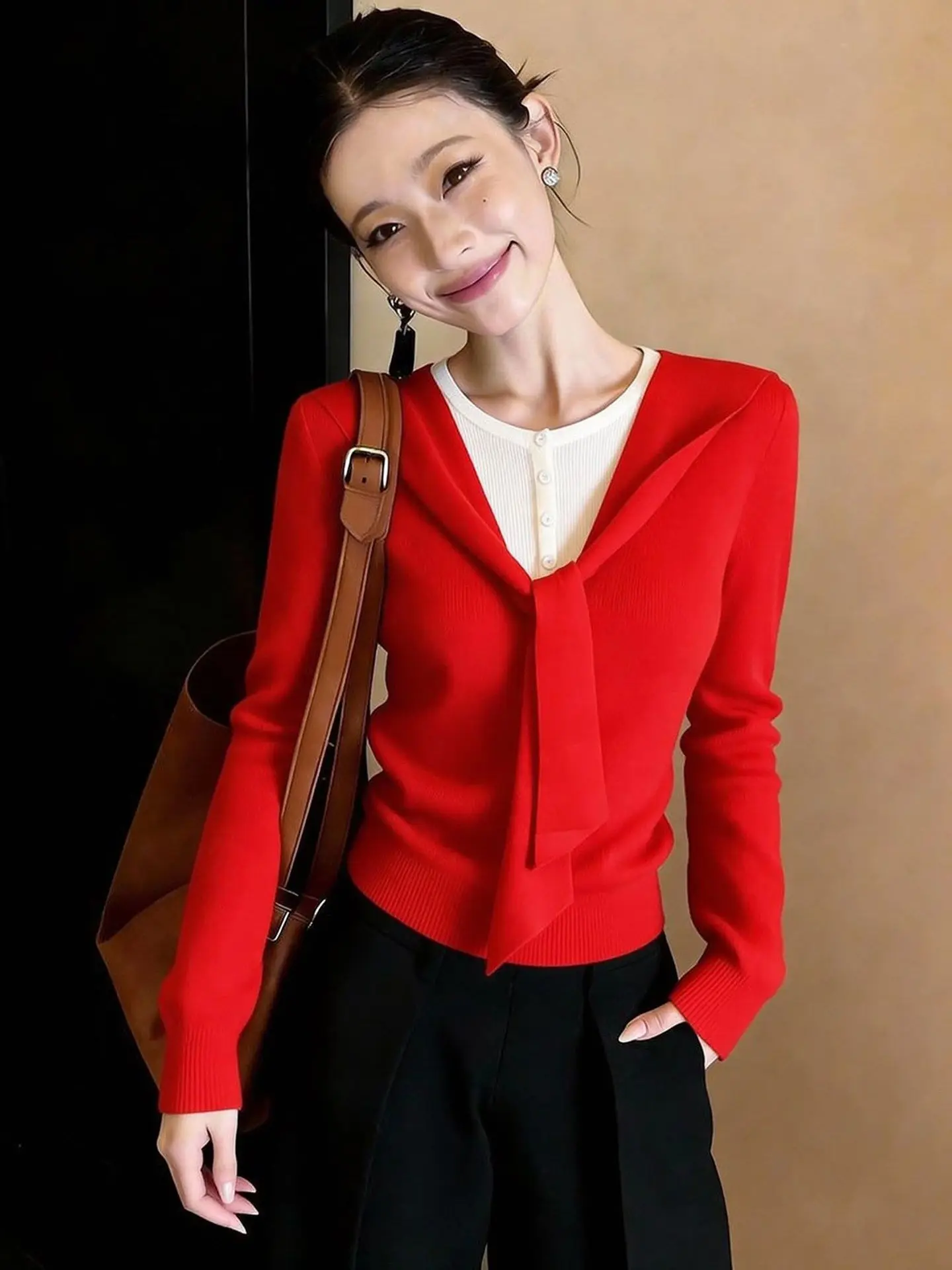 Красный вязаный свитер, повседневный, теплый, универсальный, в корейском стиле, весенняя новинка, женский, модный, для поездок на работу, подходит для любого возраста
Красный вязаный свитер, повседневный, теплый, универсальный, в корейском стиле, весенняя новинка, женский, модный, для поездок на работу, подходит для любого возраста