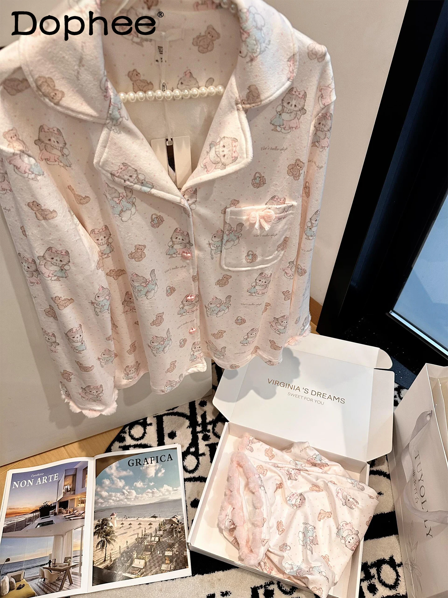 Japanese Style Cute Cat Print Thin Fleece Long Sleeve Pajamas Autumn Winter Warm Comfortable Casual Homewear Set
Japanese Style Cute Cat Print Thin Fleece Long Sleeve Pajamas Autumn Winter Warm Comfortable Casual Homewear Set