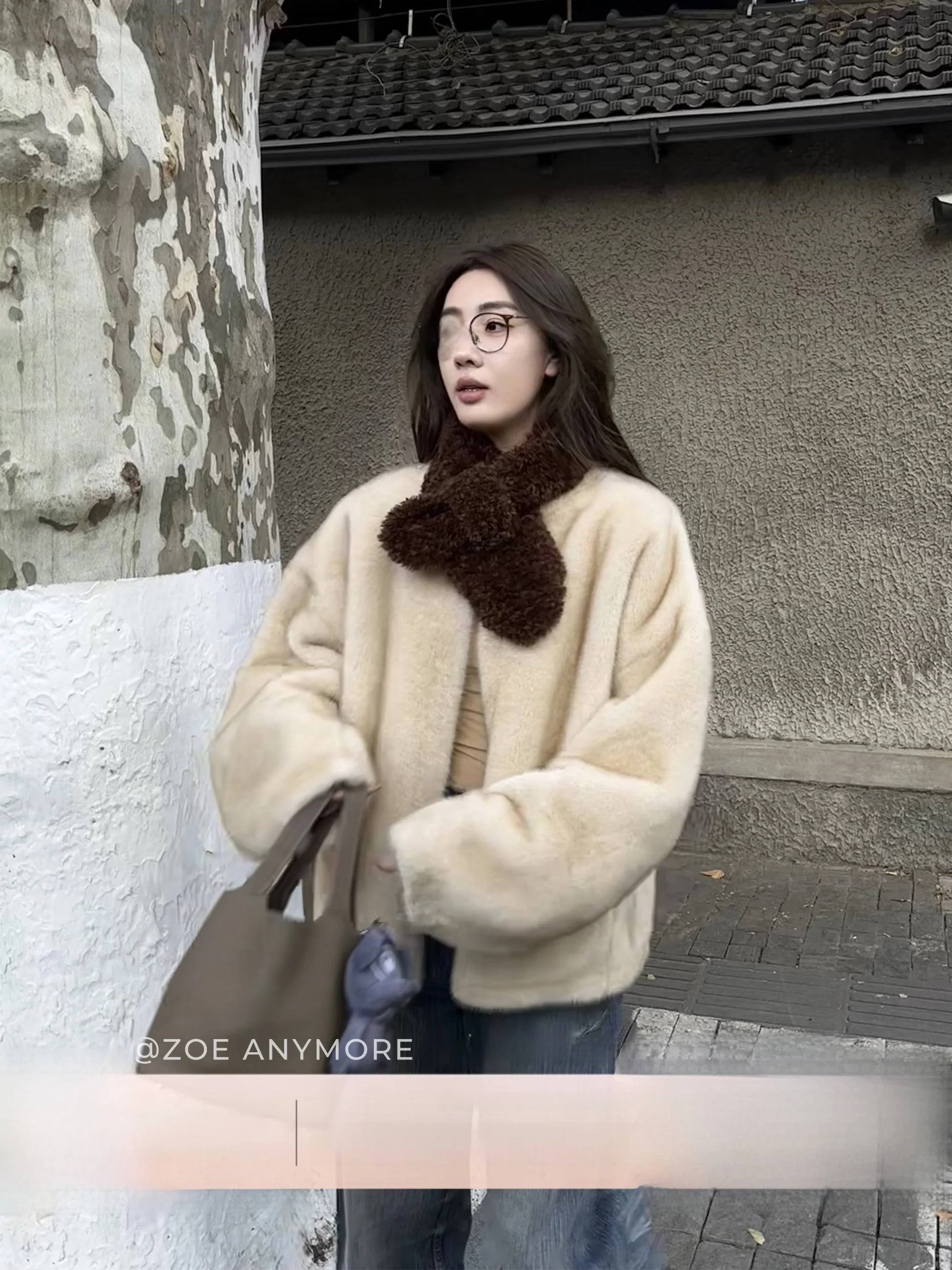 Женская зимняя модная верхняя одежда Zoe Anymore: корейское свободное пальто из искусственного меха норки для тепла и комфорта
Женская зимняя модная верхняя одежда Zoe Anymore: корейское свободное пальто из искусственного меха норки для тепла и комфорта