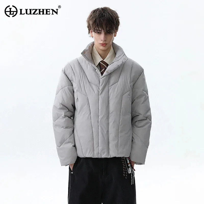 LUZHEN 2025, зимнее новое модное однотонное утолщенное теплое пальто с подкладкой для хлеба, мужская оригинальная парка высокого качества с воротником-стойкой JY4926
LUZHEN 2025, зимнее новое модное однотонное утолщенное теплое пальто с подкладкой для хлеба, мужская оригинальная парка высокого качества с воротником-стойкой JY4926