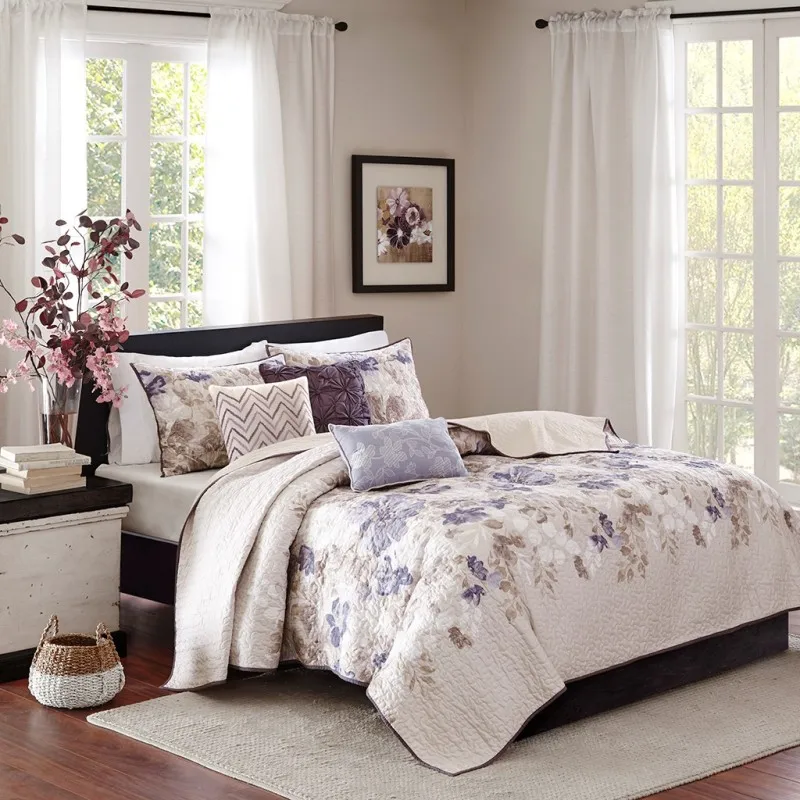 6 Piece Printed Quilt Set with Throw Pillows Taupe Full/Queen
6 Piece Printed Quilt Set with Throw Pillows Taupe Full/Queen