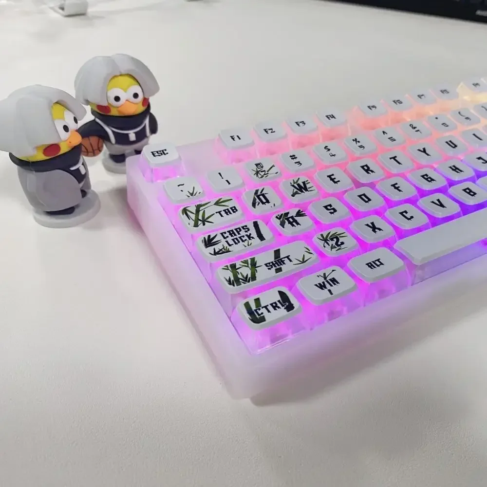 Double leather milk pudding keycaps, light-transmitting universal mechanical keyboard keycaps, jelly keycaps 132 keys, multi-key
Double leather milk pudding keycaps, light-transmitting universal mechanical keyboard keycaps, jelly keycaps 132 keys, multi-key