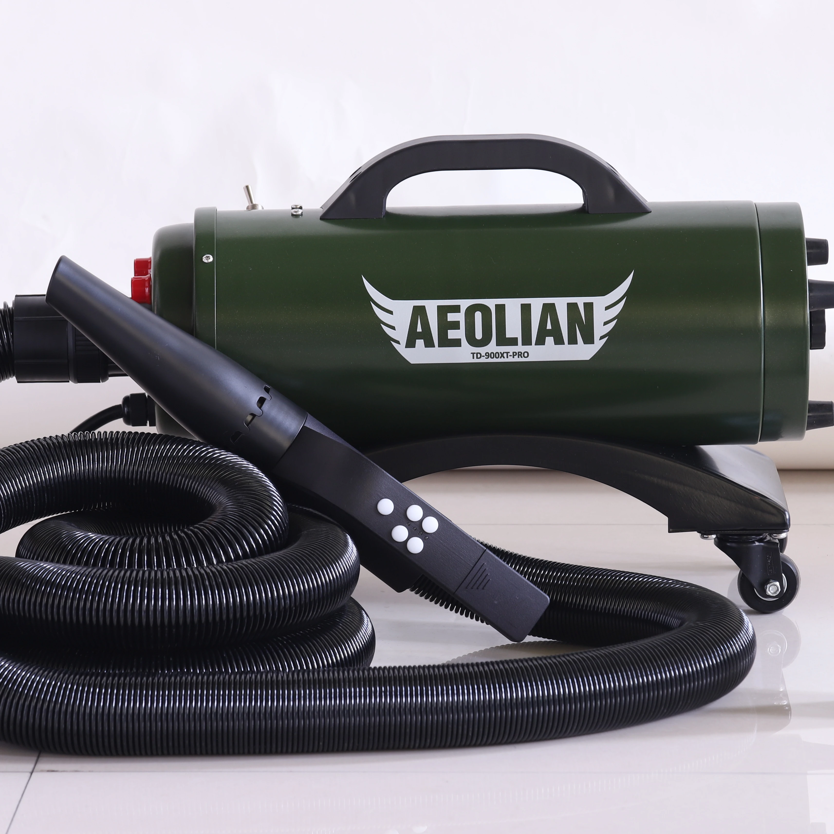 Высокоскоростной Super Turbo Snow Blower Портативный комплект автомобильных вентиляторов для сушки автомобиля Ручной очиститель для автомойки Осушитель воздуха
Высокоскоростной Super Turbo Snow Blower Портативный комплект автомобильных вентиляторов для сушки автомобиля Ручной очиститель для автомойки Осушитель воздуха