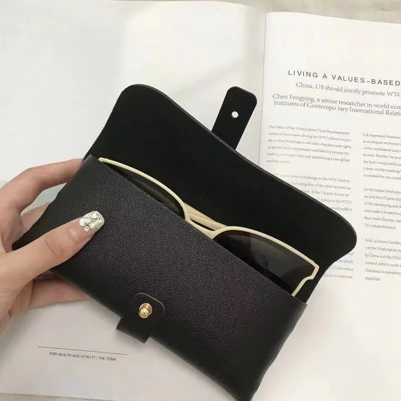 New Soft Leather Glasses Case Protective Bag Cover for Women Men Portable Sunglasses Case Box Reading Eyeglasses Box Accessories
New Soft Leather Glasses Case Protective Bag Cover for Women Men Portable Sunglasses Case Box Reading Eyeglasses Box Accessories