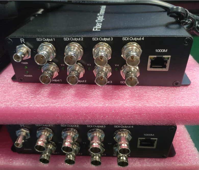 4 Channel of 3G-SDI Video In and 1 Port 10/100/1000Mbps Ethernet Over a LC Fiber Optic Converter Extender Transmitter Receiver
4 Channel of 3G-SDI Video In and 1 Port 10/100/1000Mbps Ethernet Over a LC Fiber Optic Converter Extender Transmitter Receiver