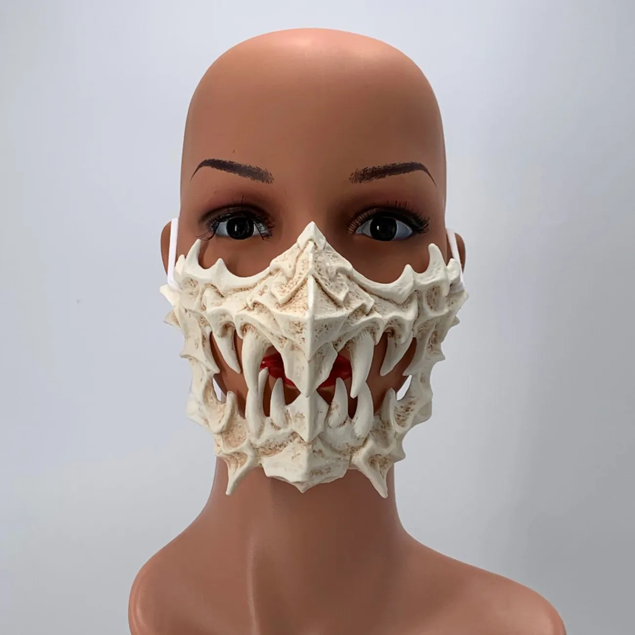 New Japanese Dragon God Werewolf Mask Long Teeth Demon-Skeleton Samurai White Bone Mask Tengu Dragon Yasha Tiger PU Resin Mask
New Japanese Dragon God Werewolf Mask Long Teeth Demon-Skeleton Samurai White Bone Mask Tengu Dragon Yasha Tiger PU Resin Mask