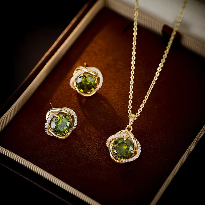 French Elegant Retro Olive Green Exquisite Earrings Necklace Set Micro Pave Zircon High-end Light Luxury Collarbone Chain for Wo
French Elegant Retro Olive Green Exquisite Earrings Necklace Set Micro Pave Zircon High-end Light Luxury Collarbone Chain for Wo