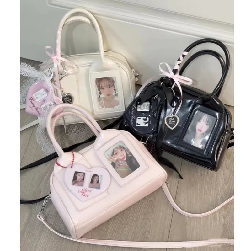 Bow Love Itabag Tote Bag PU Crossbody Bag Y2K Kawaii Zipper Sweet Girl Japan Korea Cute Pendant Silk Scarf Bowling Storage Bag
Bow Love Itabag Tote Bag PU Crossbody Bag Y2K Kawaii Zipper Sweet Girl Japan Korea Cute Pendant Silk Scarf Bowling Storage Bag