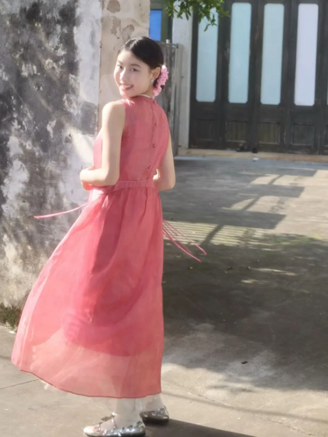 Summer Atmosphere Unique Slimming Strap Dress Beautiful Non-Repeating French Style Cotton Midi Dress for Women And Girls
Summer Atmosphere Unique Slimming Strap Dress Beautiful Non-Repeating French Style Cotton Midi Dress for Women And Girls