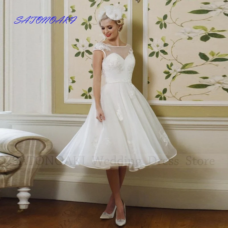Elegant Lace Short Wedding Dress for Women O-Neck Tea Length A-Line Sleeveless Applique Bride Gown Vestido De Novia Robe Mariée
Elegant Lace Short Wedding Dress for Women O-Neck Tea Length A-Line Sleeveless Applique Bride Gown Vestido De Novia Robe Mariée