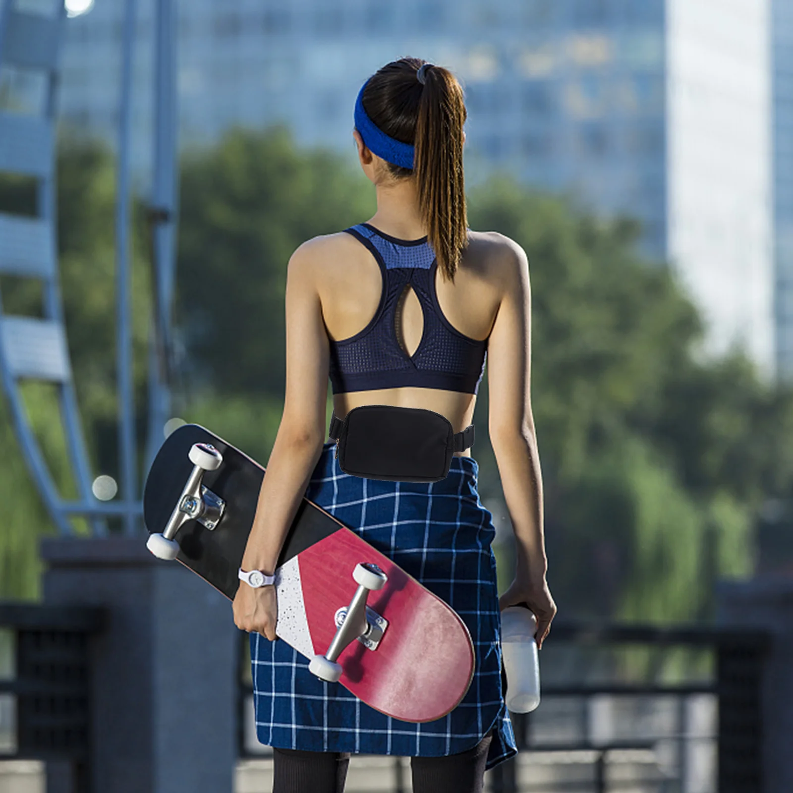 Fashionable Waist Bag for Women Sporty Fanny Pack Lightweight Outdoor Pouch for Fitness Travel and Casual Wear
Fashionable Waist Bag for Women Sporty Fanny Pack Lightweight Outdoor Pouch for Fitness Travel and Casual Wear