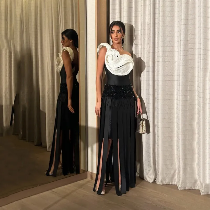 Aleeshuo Modern Sheath Satin Long Evening Dresse Elegant One Shoulder Sleeveless Pleat Beaded Sexy Blackless Cut-out Prom Gowns
Aleeshuo Modern Sheath Satin Long Evening Dresse Elegant One Shoulder Sleeveless Pleat Beaded Sexy Blackless Cut-out Prom Gowns