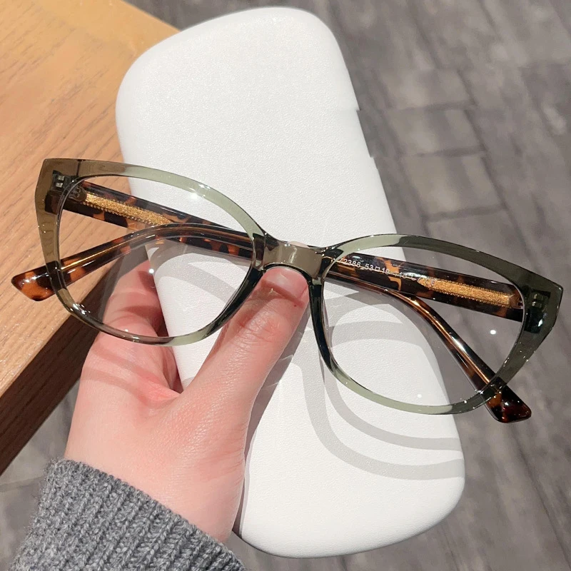 AOLIYA Fashion Retro Cat Eye Eyewear Butterfly Spectacle Ultra Light TR90 Spectacle Optical Prescription Frames Woman
AOLIYA Fashion Retro Cat Eye Eyewear Butterfly Spectacle Ultra Light TR90 Spectacle Optical Prescription Frames Woman