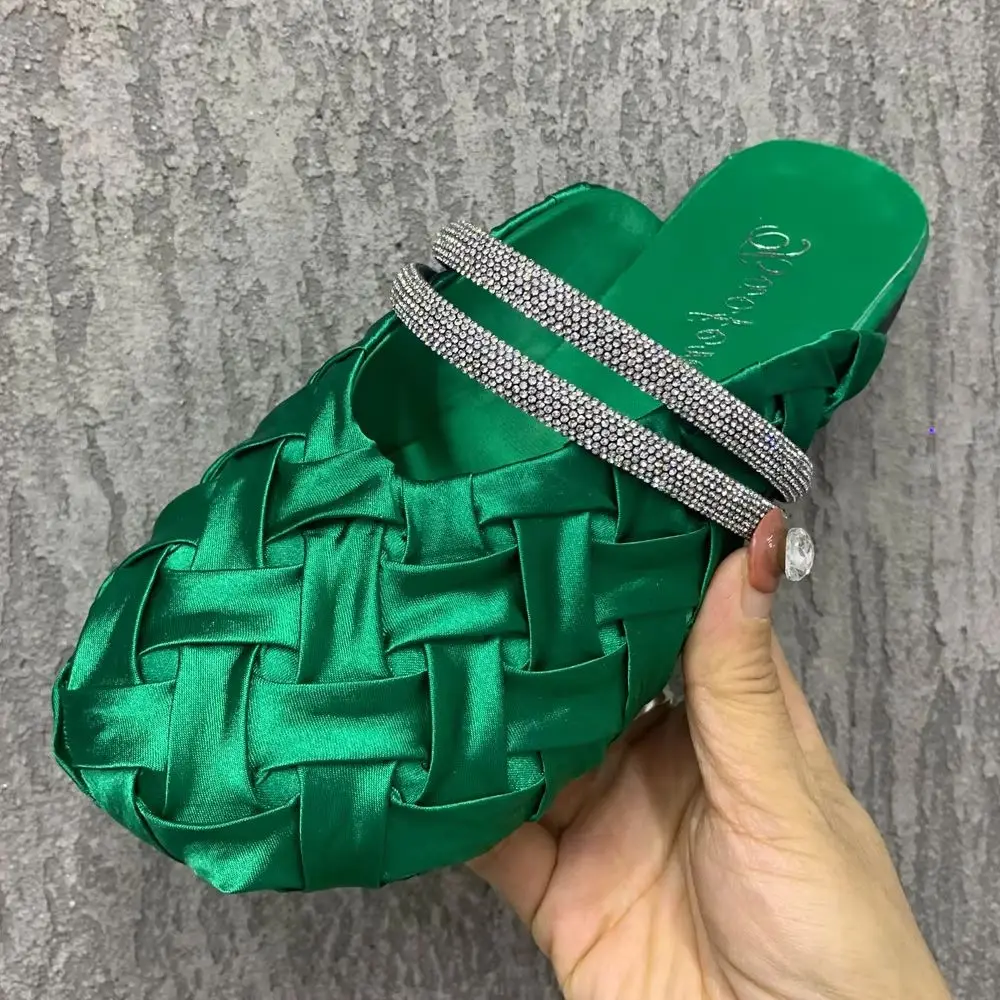 Fashion Women Slippers Summer Casual Flats Sandals Rhinestone Female Half Slippers Plus Size Women Shoes
Fashion Women Slippers Summer Casual Flats Sandals Rhinestone Female Half Slippers Plus Size Women Shoes