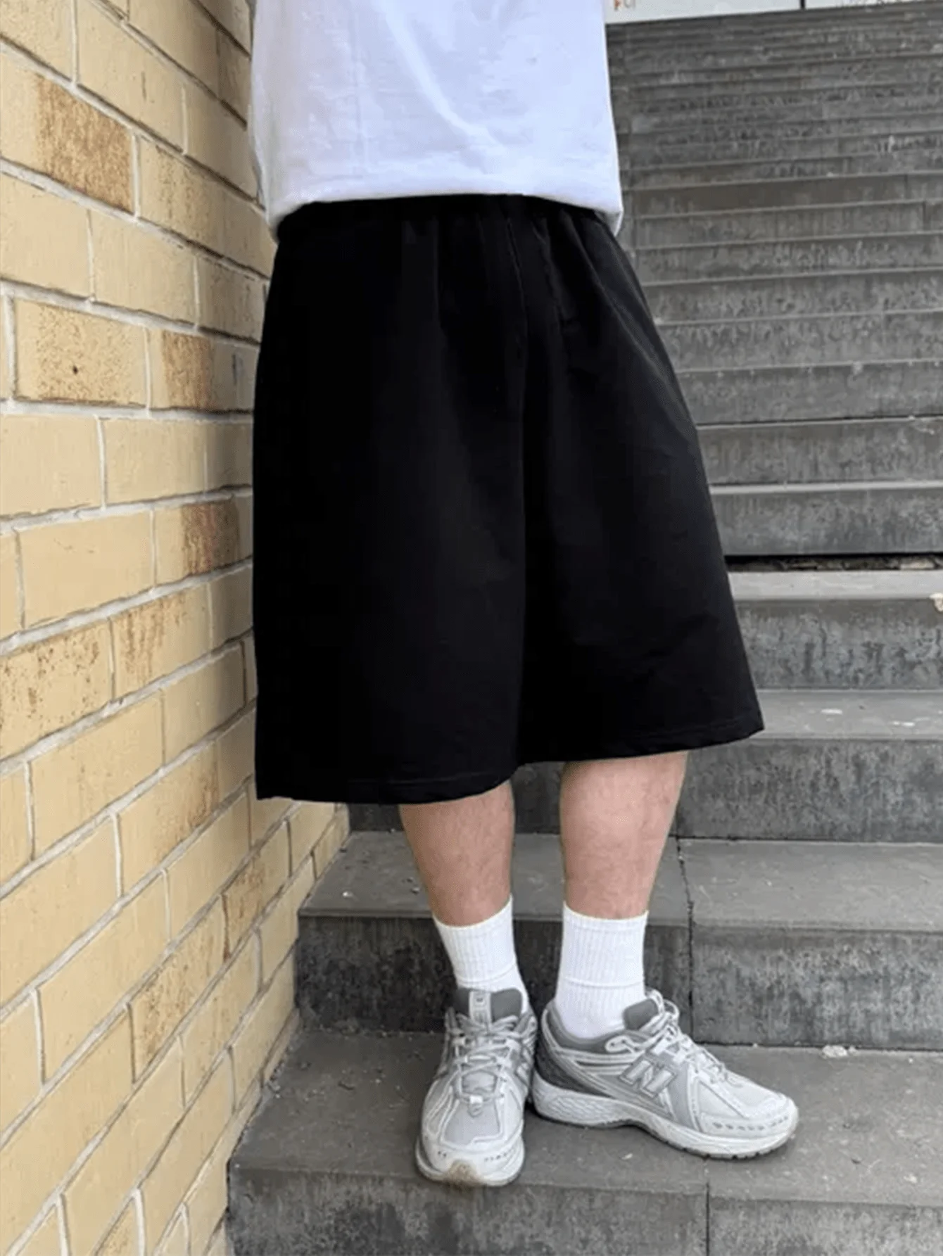 Men's Women's Joggers Moisture-Wicking Breathable Wide-Leg Athletic Shorts Suitable for Gym Outdoor Loose-Fit Straight Leg Pants
Men's Women's Joggers Moisture-Wicking Breathable Wide-Leg Athletic Shorts Suitable for Gym Outdoor Loose-Fit Straight Leg Pants