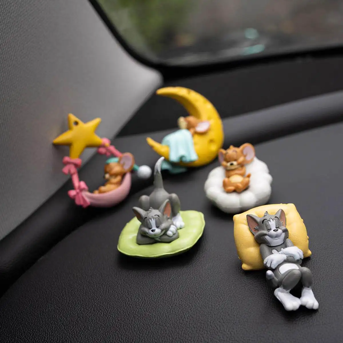Cartoon Cat and Mouse Hand-made Car Ornaments Tom Cat Car Decorations Cute Books Desktop Dolls Small Ornaments Gifts
Cartoon Cat and Mouse Hand-made Car Ornaments Tom Cat Car Decorations Cute Books Desktop Dolls Small Ornaments Gifts