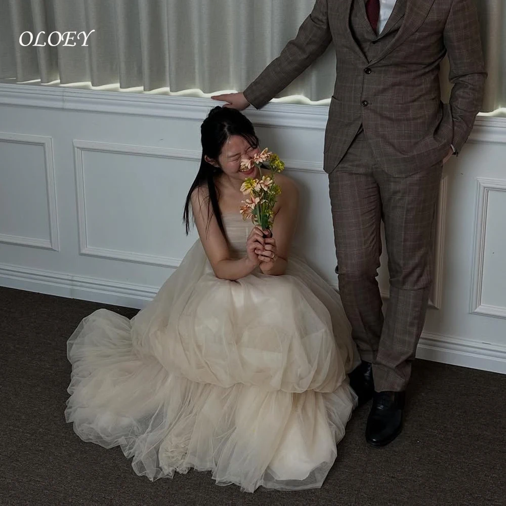 OLOEY Fluffy Multi layered Tulle Ivory Strapless Wedding Dresses Photo shoot Korea Japan Bride Gowns ウエディングドレス Customiz
OLOEY Fluffy Multi layered Tulle Ivory Strapless Wedding Dresses Photo shoot Korea Japan Bride Gowns ウエディングドレス Customiz