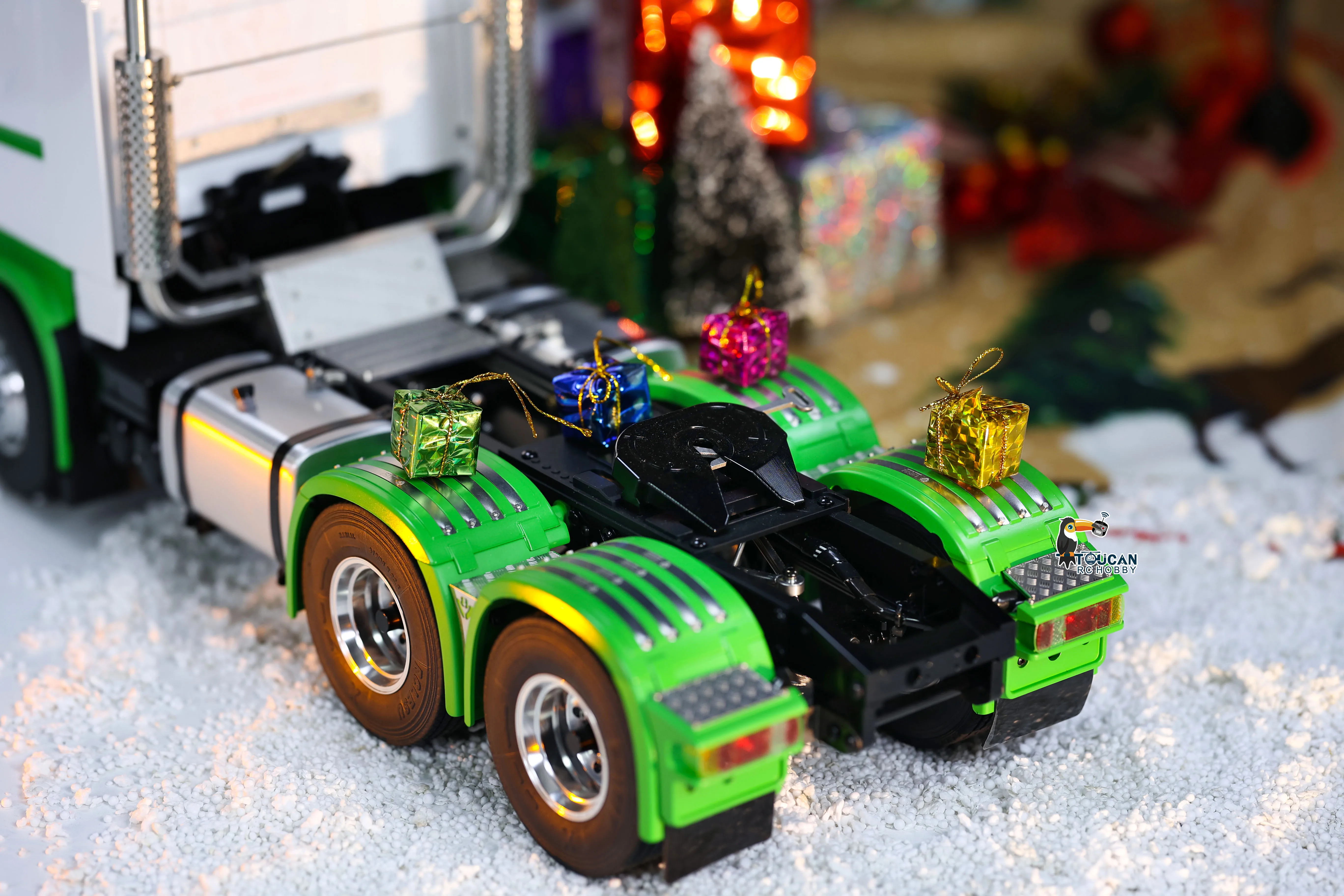 1/14 LESU RC Tractor Truck Metal Chassis 6x6 for R730 Remote Control Car Painted Assembled Toy Model TOUCANHOBBY THZH1406
1/14 LESU RC Tractor Truck Metal Chassis 6x6 for R730 Remote Control Car Painted Assembled Toy Model TOUCANHOBBY THZH1406