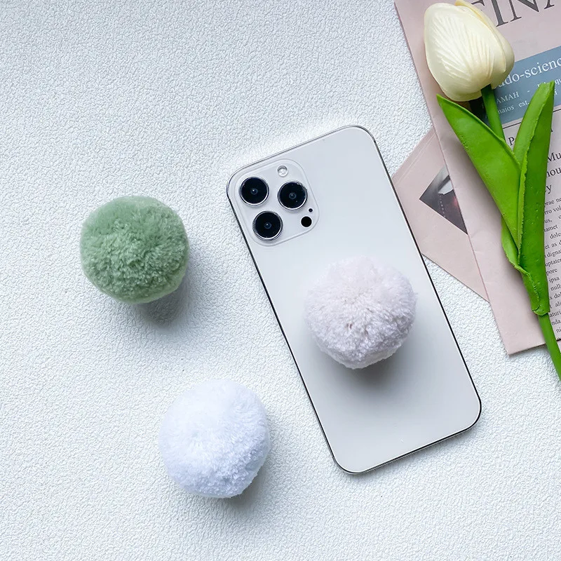 Warm Plush Circle Ball Mobile Phone Holder Stand Phone Finger Fold Grip Air Sac Stand Tok Support For Phone Tablet Holder
Warm Plush Circle Ball Mobile Phone Holder Stand Phone Finger Fold Grip Air Sac Stand Tok Support For Phone Tablet Holder