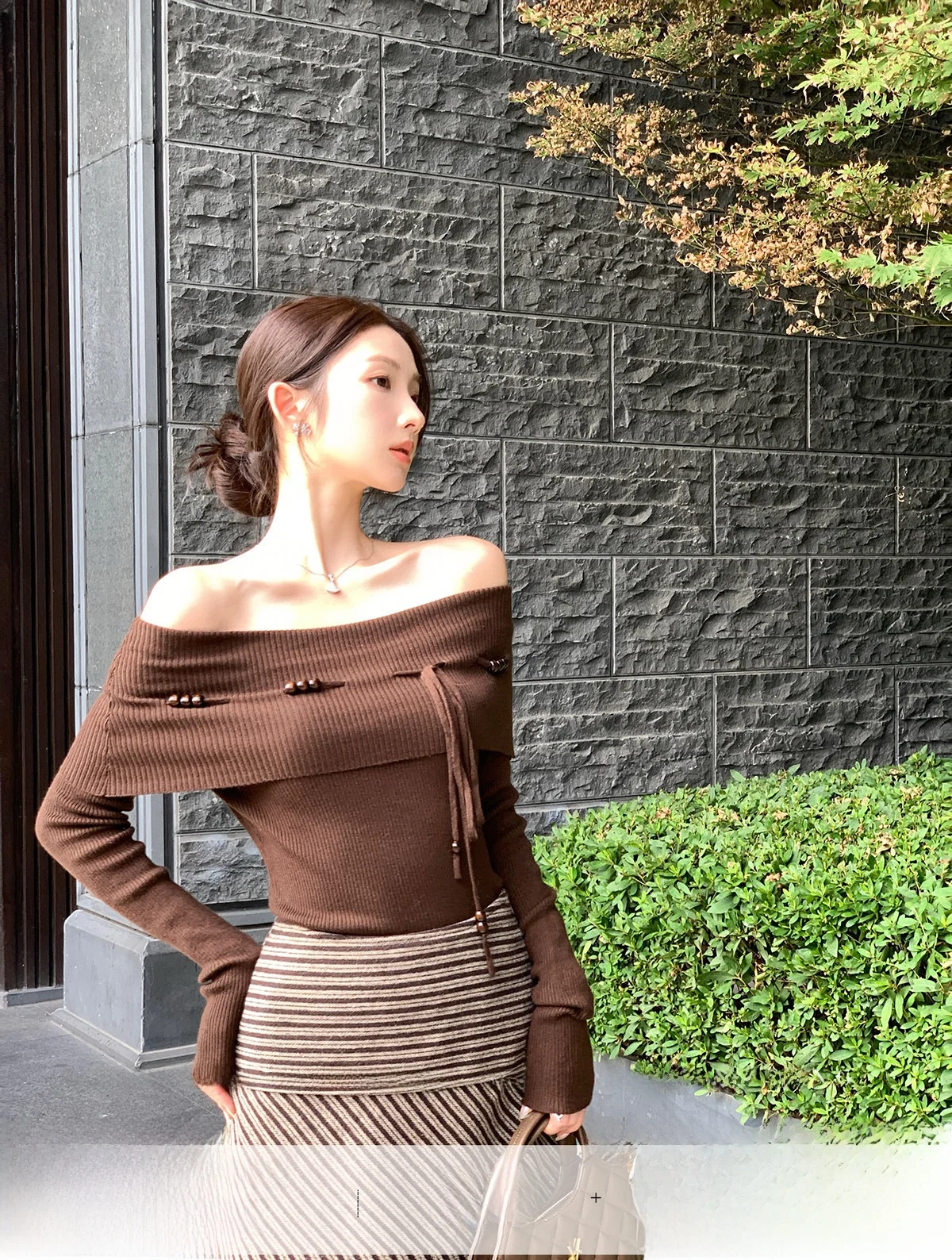 YOLI Zhang Yuli f Island Pine Nut Tea Knitted Sweater Women Winter Wool Overhead Top Coffee Color One oulder Knitwear
YOLI Zhang Yuli f Island Pine Nut Tea Knitted Sweater Women Winter Wool Overhead Top Coffee Color One oulder Knitwear