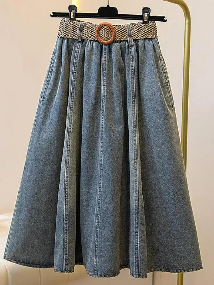 Retro Women's Blue Denim Elegant Vacation Party A-line Pleated Long Skirt Spring Summer New High Waist Slim Versatile Jean Skirt
Retro Women's Blue Denim Elegant Vacation Party A-line Pleated Long Skirt Spring Summer New High Waist Slim Versatile Jean Skirt