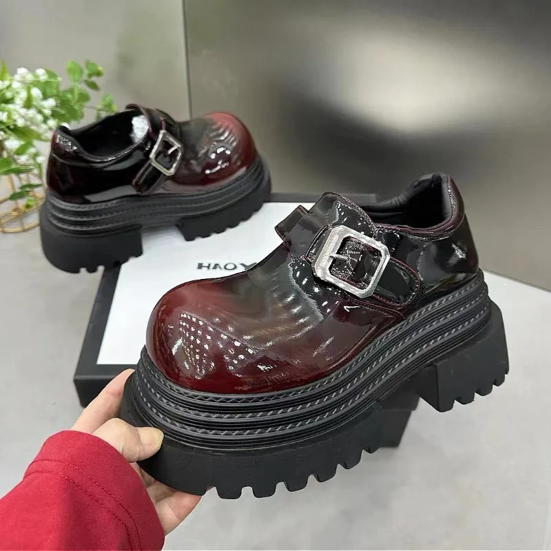 Platform Flats Loafers Shoes Women Casual Sneakers Spring Woman 2025 New Trend PU Leather Sport Shoes Designer Zapatos Mujer
Platform Flats Loafers Shoes Women Casual Sneakers Spring Woman 2025 New Trend PU Leather Sport Shoes Designer Zapatos Mujer