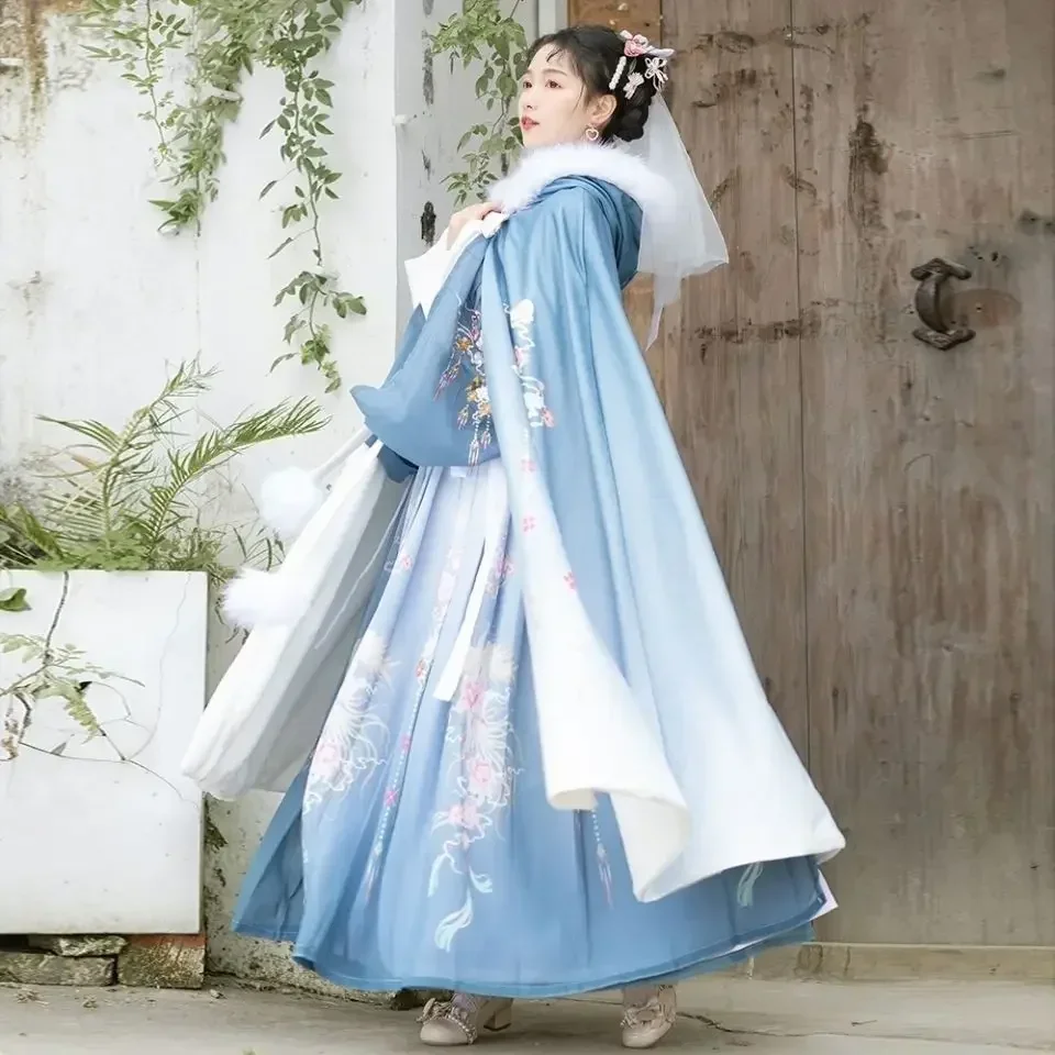 Накидка Hanfu, осенне-зимняя женская теплая куртка с капюшоном и цветочным принтом, древнее китайское винтажное пальто принцессы династии Тан
Накидка Hanfu, осенне-зимняя женская теплая куртка с капюшоном и цветочным принтом, древнее китайское винтажное пальто принцессы династии Тан