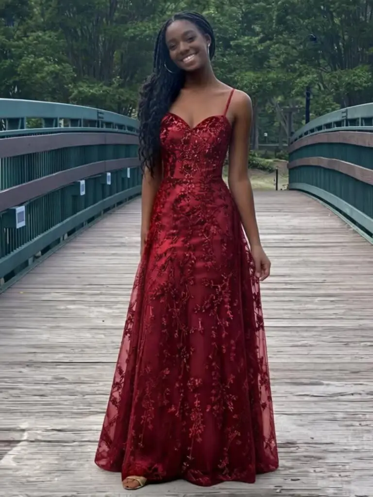 Sweetheart Neckline A-Line Spaghetti Strap Sparkly Prom Dress Women Long Tulle Formal Dress embroidery Laces Evening Party Gown
Sweetheart Neckline A-Line Spaghetti Strap Sparkly Prom Dress Women Long Tulle Formal Dress embroidery Laces Evening Party Gown