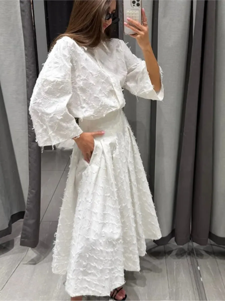 White Fringe Textured Loose 2 Piece Set Women Single Breasted Half Sleeve Oversized Shirt Summer Casual Loose A-line Skirts Sets
White Fringe Textured Loose 2 Piece Set Women Single Breasted Half Sleeve Oversized Shirt Summer Casual Loose A-line Skirts Sets