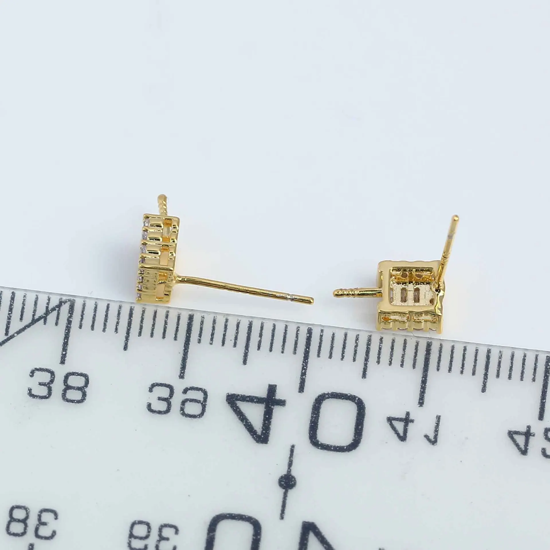 Фурнитура для изготовления украшений: позолоченные медные кубики E121, штифты из стерлингового серебра S925, жемчужные серьги-гвоздики, аксессуары для DIY-бижутерии
Фурнитура для изготовления украшений: позолоченные медные кубики E121, штифты из стерлингового серебра S925, жемчужные серьги-гвоздики, аксессуары для DIY-бижутерии