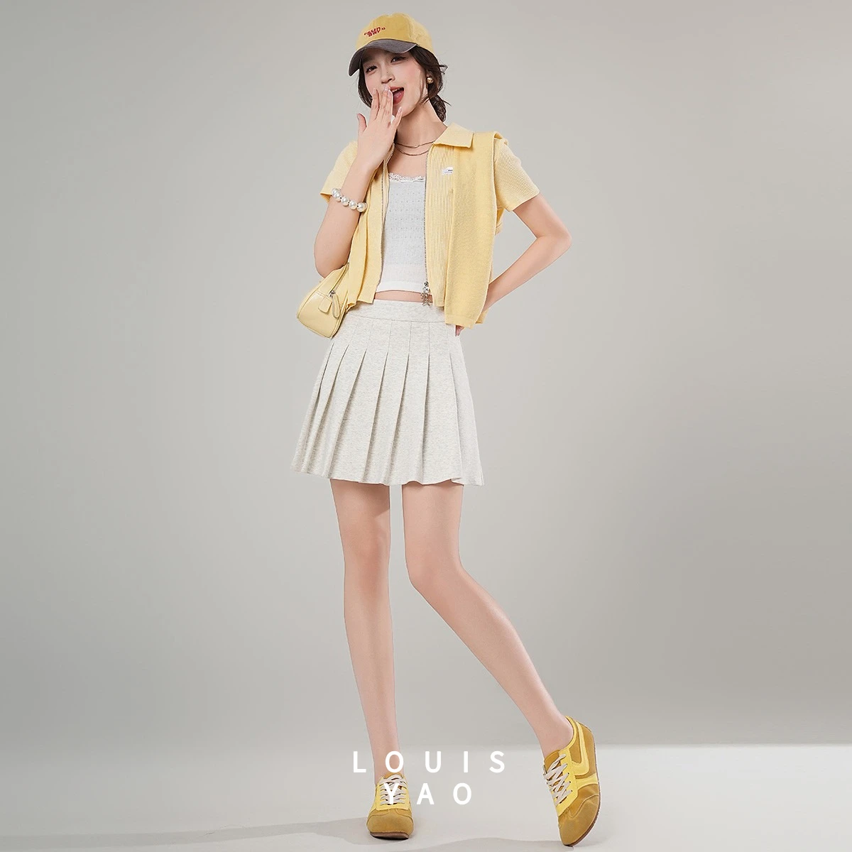 LOUISYAO 2026 Summer Women's Casual Pleated Mini Skirt Stretchy Premium Elegant A-Line Short Skirts for Ladies Daily Streetwear
LOUISYAO 2026 Summer Women's Casual Pleated Mini Skirt Stretchy Premium Elegant A-Line Short Skirts for Ladies Daily Streetwear