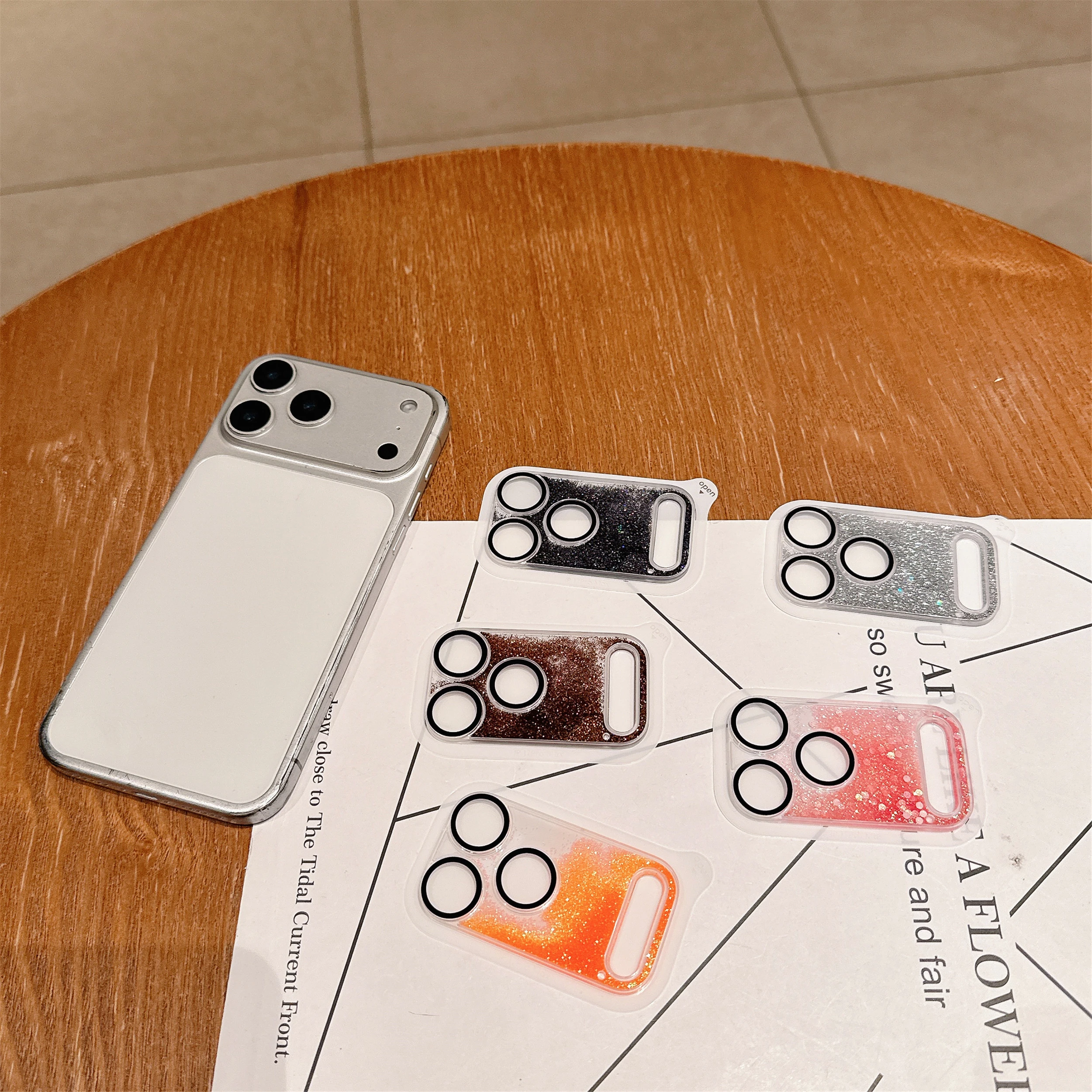 For IPhone 17Pro 17 Pro Max Shining Glitter Quicksand Camera Lens Protector HD Lens Anti-scratch Protective Film Cap Accessorie
For IPhone 17Pro 17 Pro Max Shining Glitter Quicksand Camera Lens Protector HD Lens Anti-scratch Protective Film Cap Accessorie