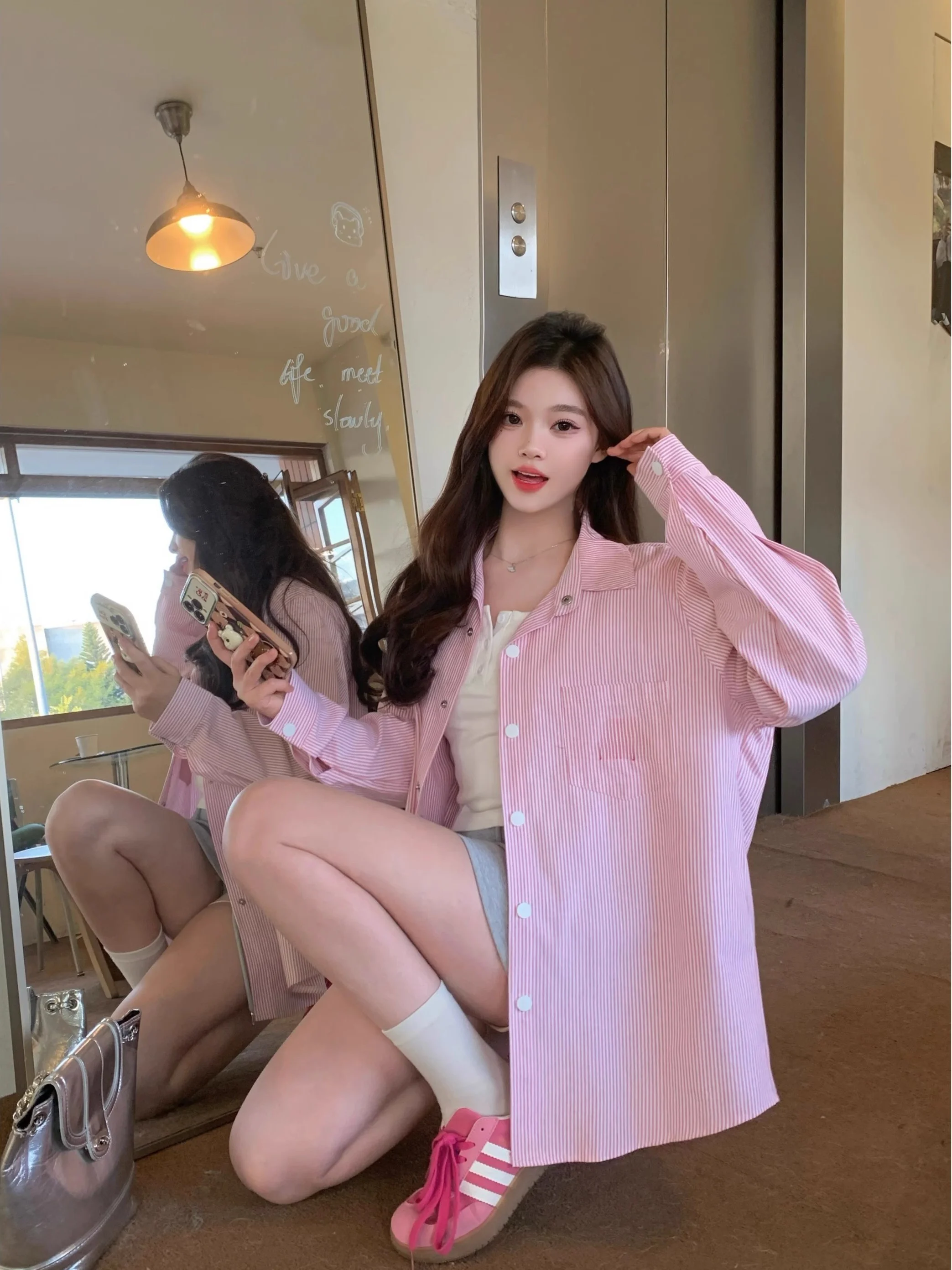 plus Size 300 Pou Women's Casual Striped Long Sve irt American Lazy Sle Autumn Versatile Pink irt Breathable Comf...
plus Size 300 Pou Women's Casual Striped Long Sve irt American Lazy Sle Autumn Versatile Pink irt Breathable Comf...