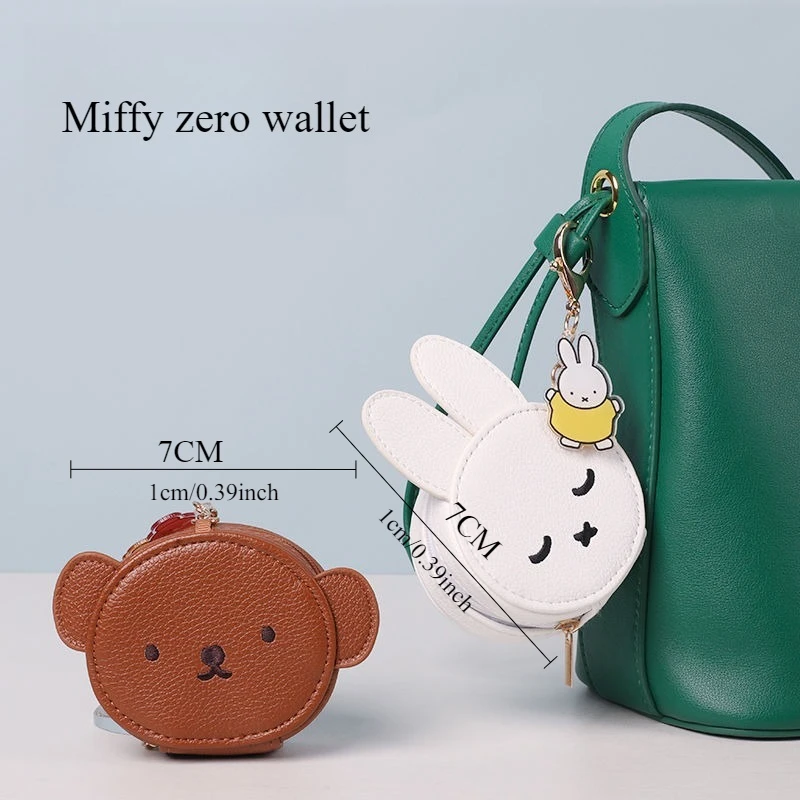 New Kawaii Miffy Cartoon PU Storage Box Is Suitable for Storing Earphones Loose Change and Portable Outdoor Use Children's Toys 
New Kawaii Miffy Cartoon PU Storage Box Is Suitable for Storing Earphones Loose Change and Portable Outdoor Use Children's Toys