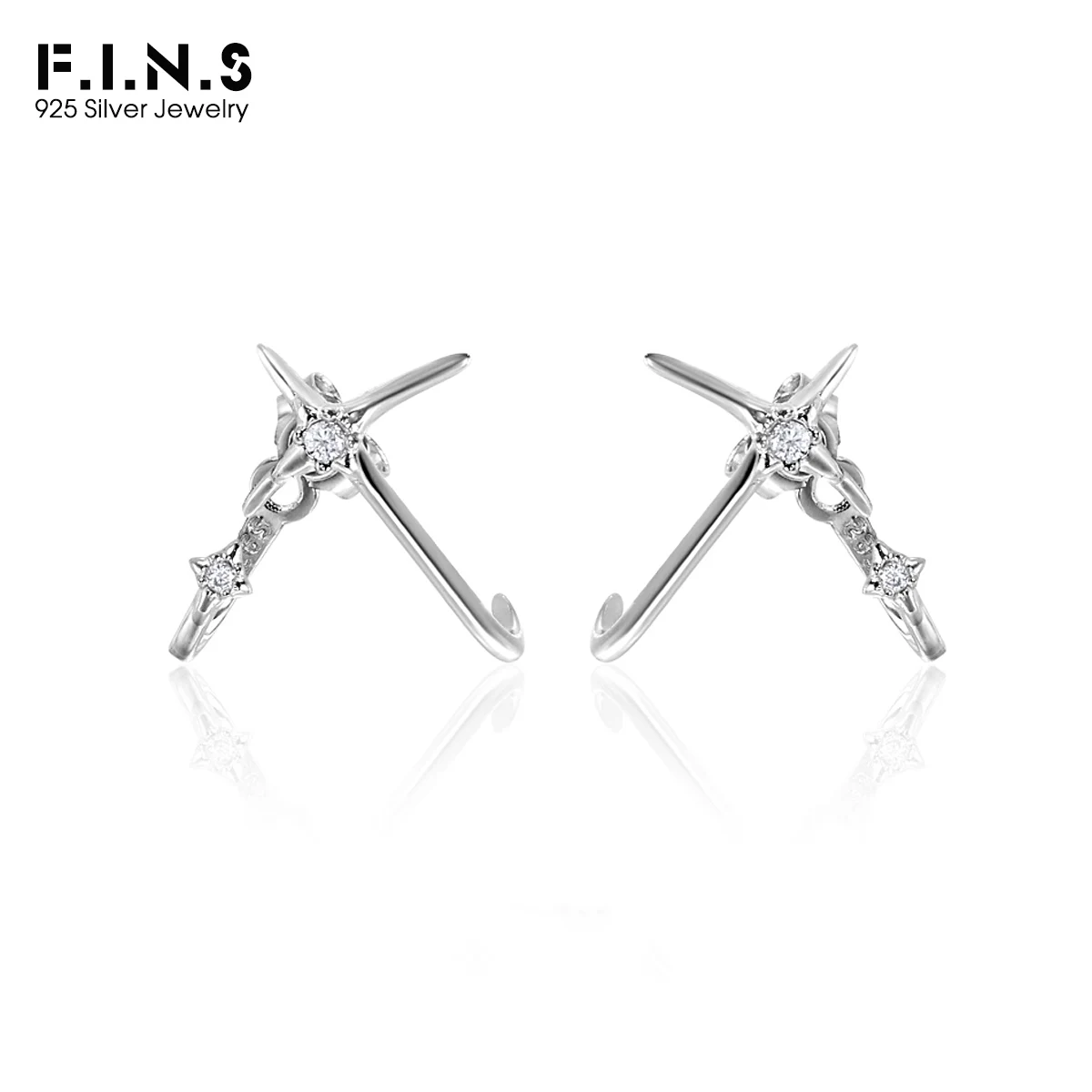 Серьги-гвоздики F.I.N.S, оригинальный дизайн, циркониевая звезда, стерлинговое серебро S925, простые серьги-гвоздики с крестом для пирсинга ушей, гипераллергенные ювелирные изделия
Серьги-гвоздики F.I.N.S, оригинальный дизайн, циркониевая звезда, стерлинговое серебро S925, простые серьги-гвоздики с крестом для пирсинга ушей, гипераллергенные ювелирные изделия