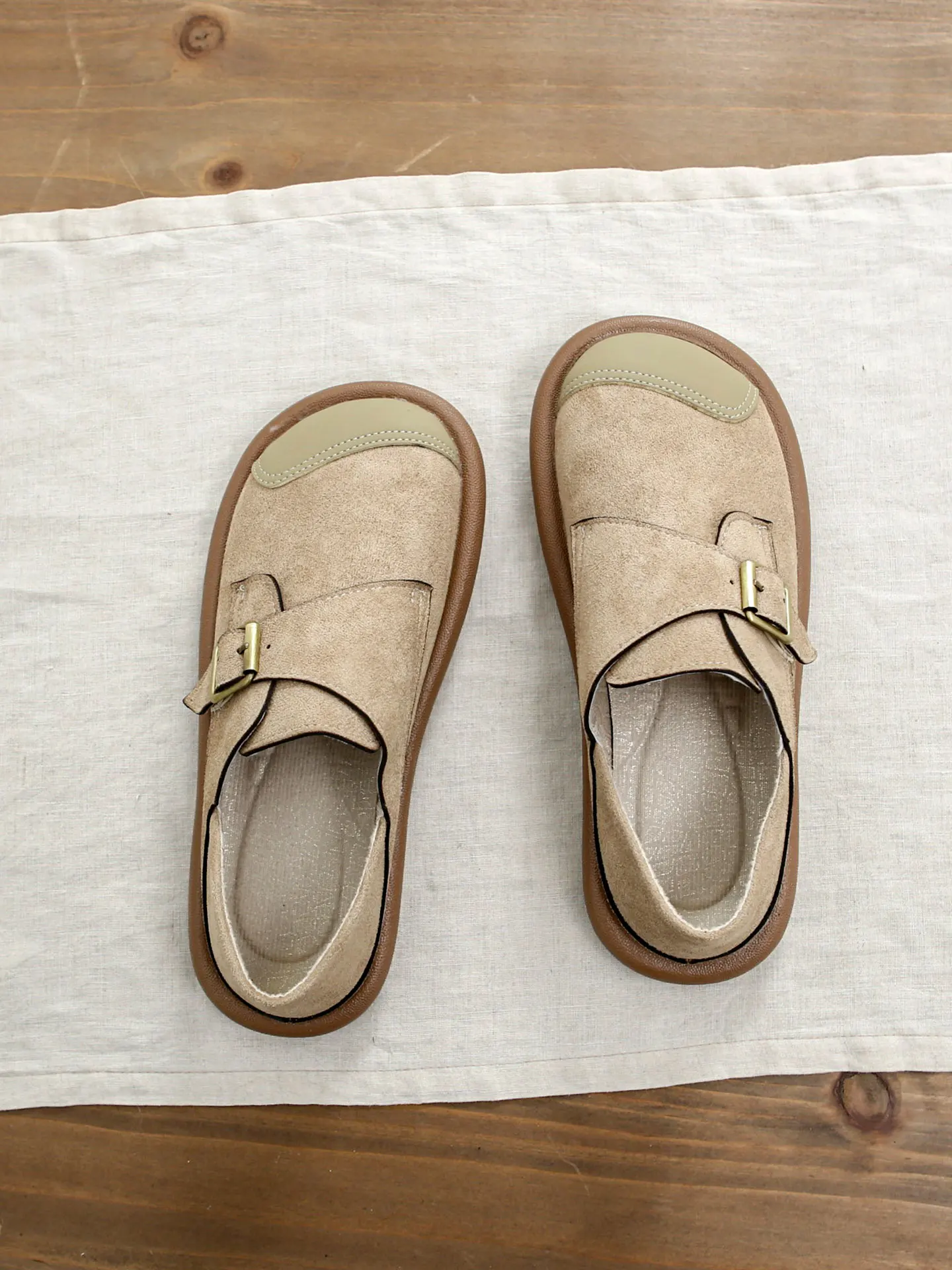 Retro British Style Flat Bottom Leather Shoes Spring Summer New Style Slip-On Large Head Soft Bottom Anti-Slip Ca...
Retro British Style Flat Bottom Leather Shoes Spring Summer New Style Slip-On Large Head Soft Bottom Anti-Slip Ca...