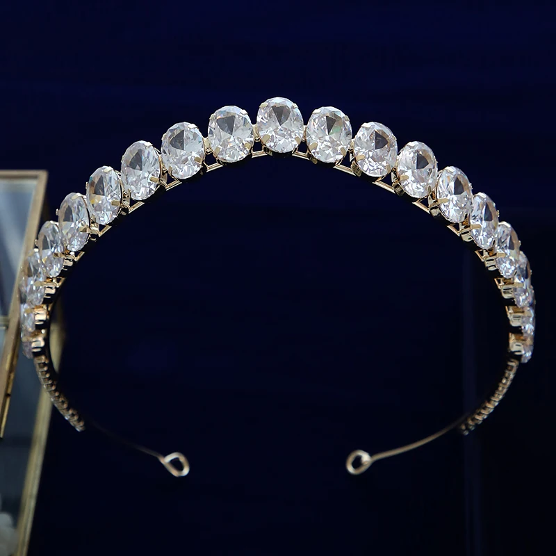 Stunning Bridal Tiara Cubic Zirconia Diadema Wedding Hair Accessory for Brides Unique Crown Hairband
Stunning Bridal Tiara Cubic Zirconia Diadema Wedding Hair Accessory for Brides Unique Crown Hairband