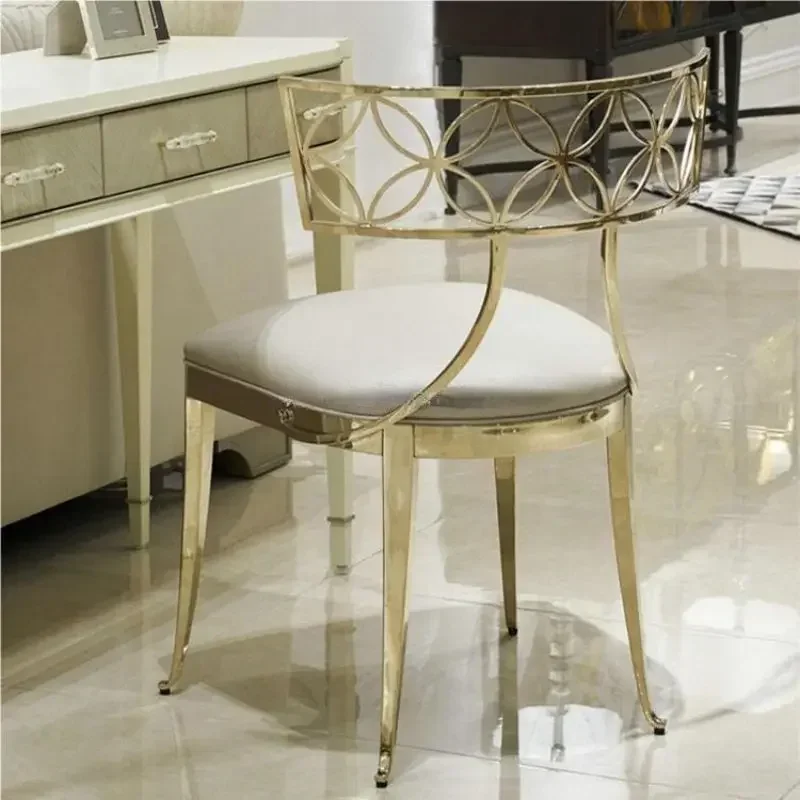 Wholesale Stackable Cafe Bistro Luxury Gold Metal Frame Dining Chair Irregular Back Of The Event Wedding Chair
Wholesale Stackable Cafe Bistro Luxury Gold Metal Frame Dining Chair Irregular Back Of The Event Wedding Chair