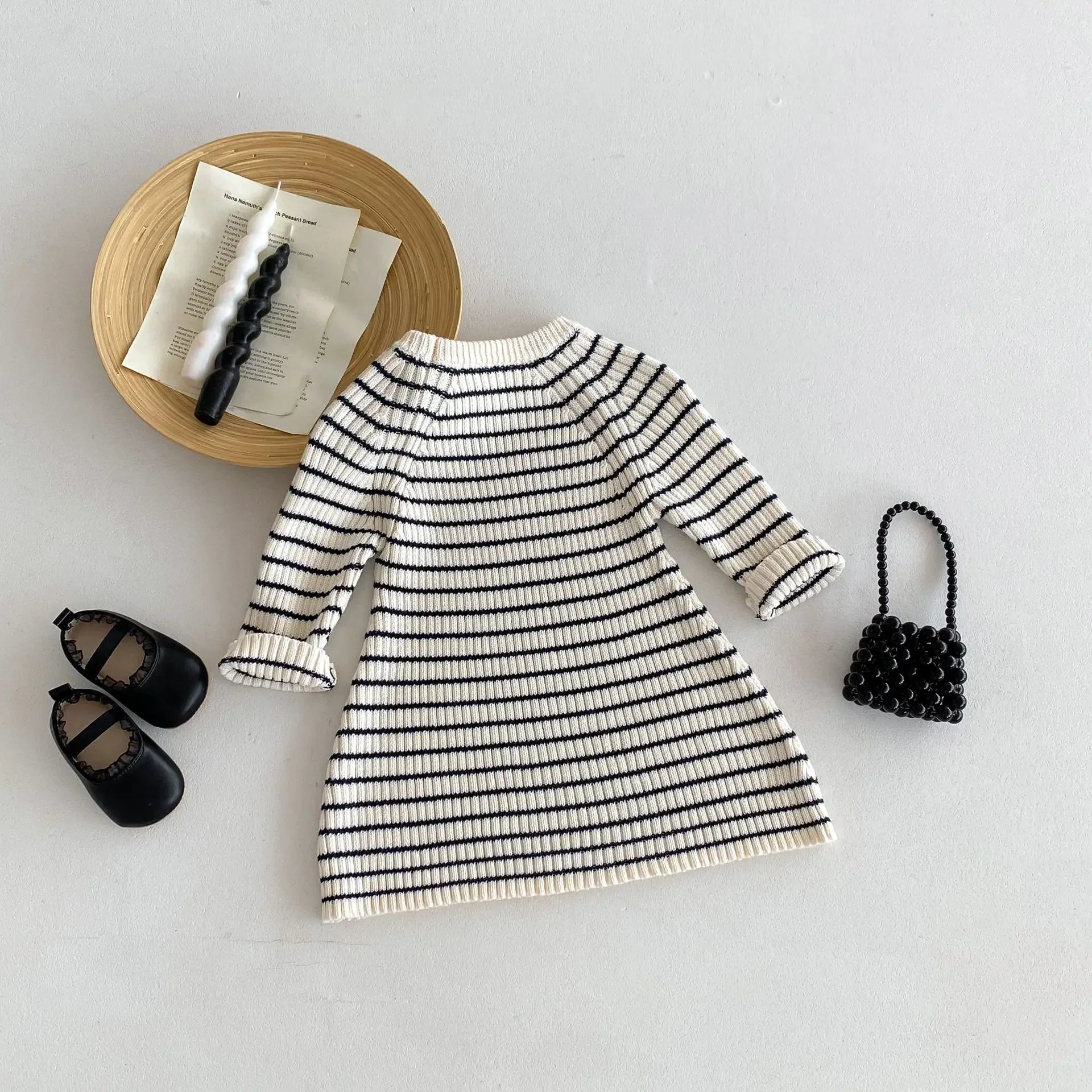 Autumn New Girls Dress Striped Versatile Woolen Dress Baby Children Wear Autumn and Winter Knitted Long Dress
Autumn New Girls Dress Striped Versatile Woolen Dress Baby Children Wear Autumn and Winter Knitted Long Dress
