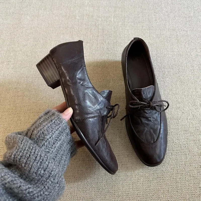 Women's Retro French Style Chunky Heel Loafers Round Toe Lace-Up Soft Faux Leather Casual Dress Shoes All Seasons Small Size
Women's Retro French Style Chunky Heel Loafers Round Toe Lace-Up Soft Faux Leather Casual Dress Shoes All Seasons Small Size