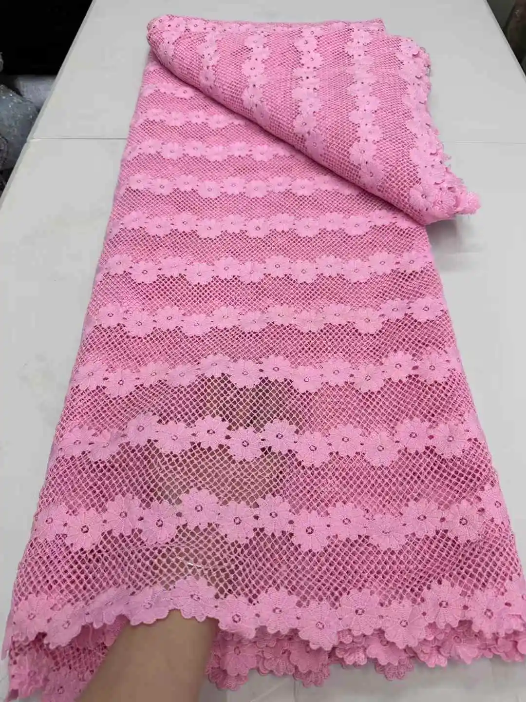 Wholesale High Quality African French Beaded Lace Fabric 2025 Sewing Sequins Embroidery Nigeria Lace Fabric for Party Dresses
Wholesale High Quality African French Beaded Lace Fabric 2025 Sewing Sequins Embroidery Nigeria Lace Fabric for Party Dresses