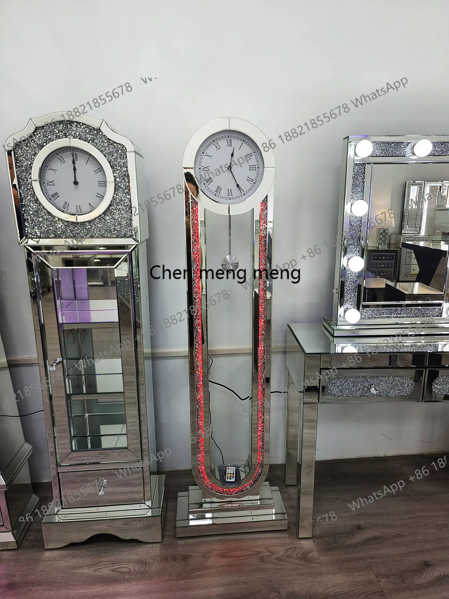 European-style floor-to-ceiling clock hotel lobby crystal clock living room corner glass decorative locker
European-style floor-to-ceiling clock hotel lobby crystal clock living room corner glass decorative locker